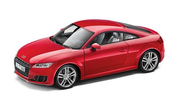 Audi TT Coupe 1:18 красный